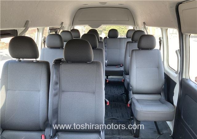 
								2022 TOYOTA HIACE VAN | PARKING SENSOR | BACK CAMERA full									