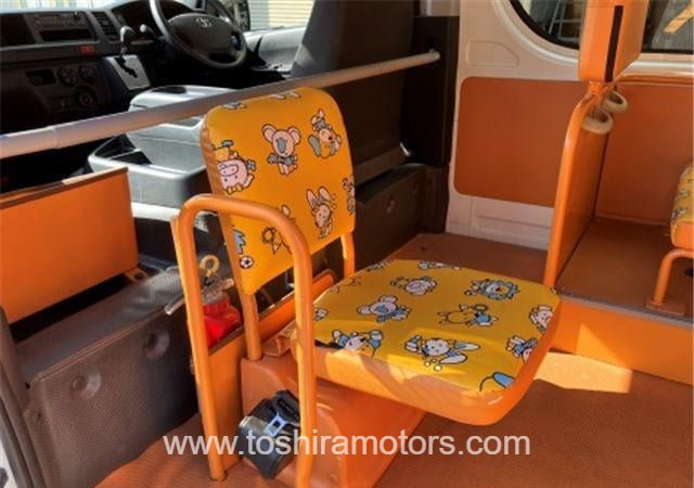 
								2019 TOYOTA HIACE VAN 212/1.5 full									