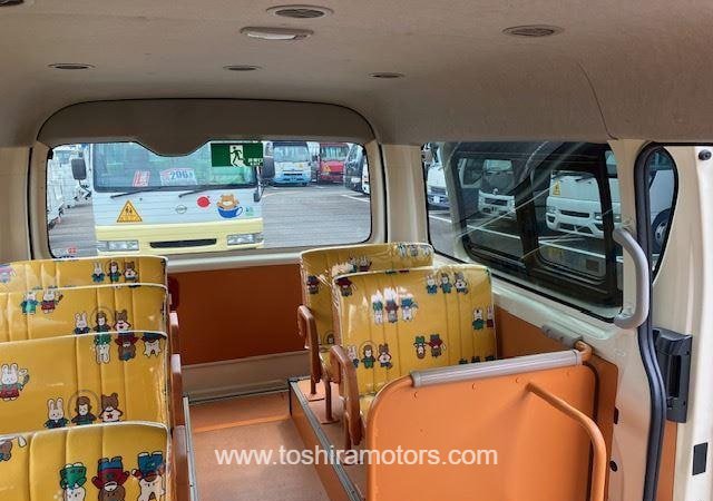 
								2015 TOYOTA HIACE VAN 212/1.5 full									