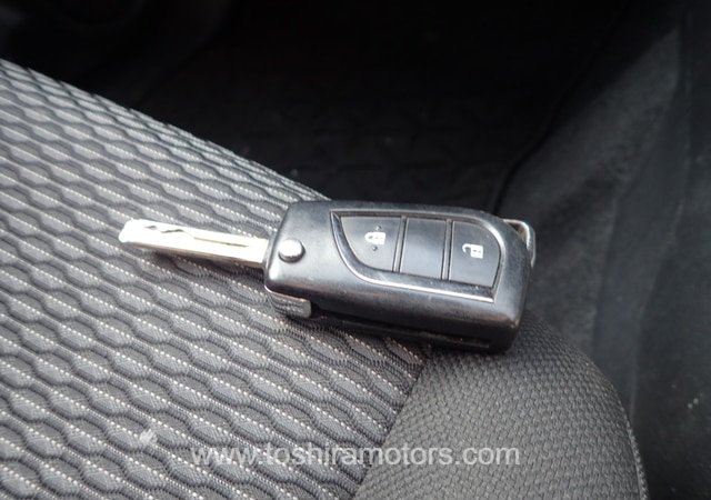 
								2021 TOYOTA HILUX X WCAB full									