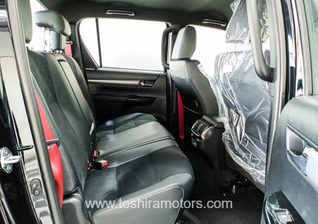 
								2024 TOYOTA HILUX 2.8 GR DOUBLE CAB full									