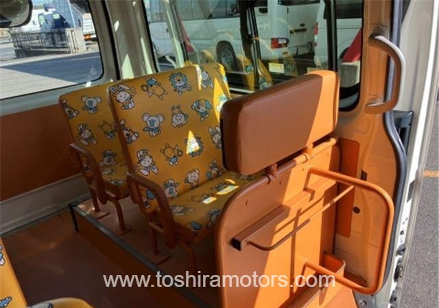 
								2019 TOYOTA HIACE VAN 212/1.5 full									