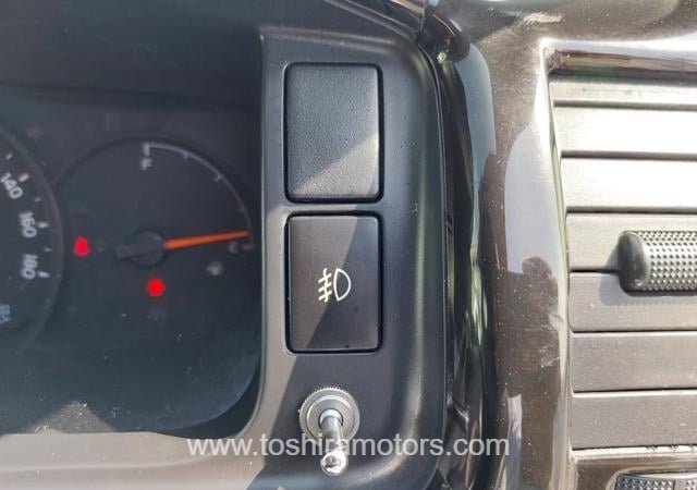 
								2016 TOYOTA HIACE COMMUTER POWER SLIDE PASSENGER DOOR full									