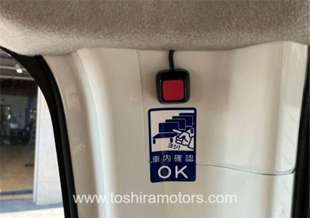 
								2019 TOYOTA HIACE VAN 212/1.5 full									