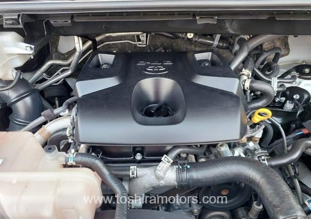 
								2021 TOYOTA HIACE COMMUTER full									