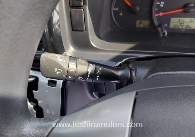 
								2016 TOYOTA HIACE COMMUTER POWER SLIDE PASSENGER DOOR full									