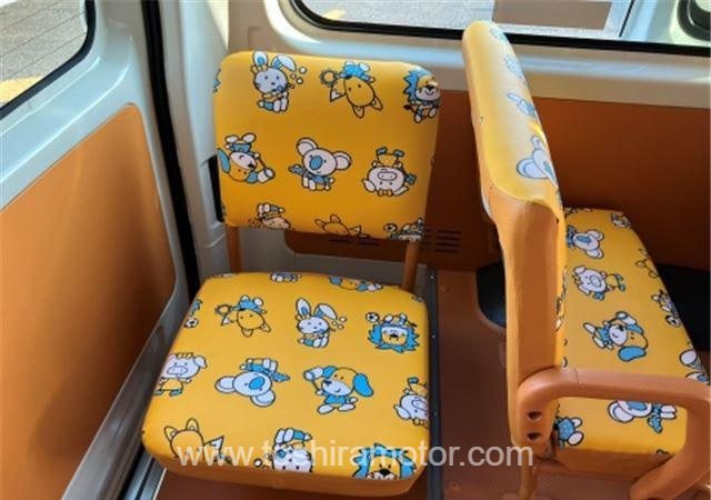 
								2023 TOYOTA HIACE VAN 418/1.5TSS full									