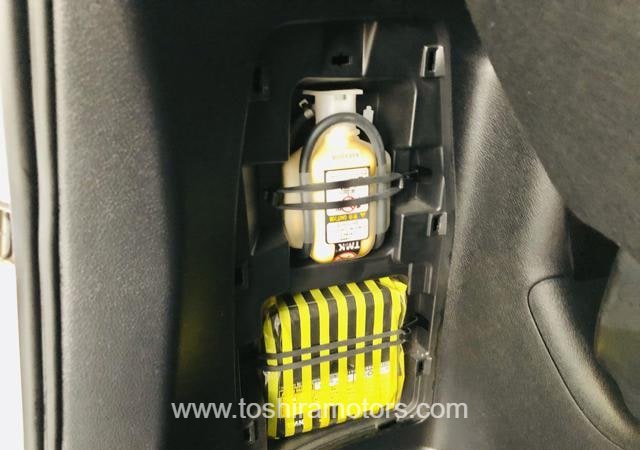 
								2015 TOYOTA NOAH G full									