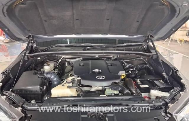 
								2023 TOYOTA HILUX 2.4 E REVO DOUBLE CAB full									