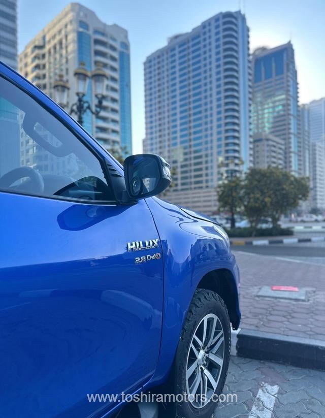 
								2016 TOYOTA HILUX SR5 full									