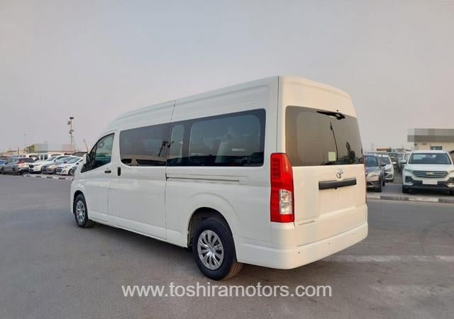 
								2021 TOYOTA HIACE COMMUTER full									