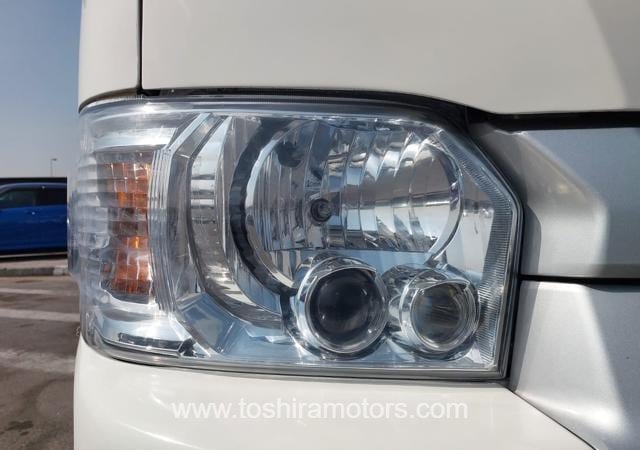 
								2016 TOYOTA HIACE COMMUTER POWER SLIDE PASSENGER DOOR full									