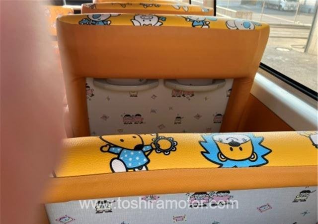 
								2023 TOYOTA HIACE VAN 418/1.5TSS full									