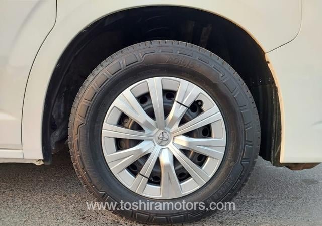 
								2021 TOYOTA HIACE COMMUTER full									