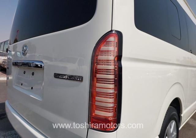 
								2016 TOYOTA HIACE COMMUTER POWER SLIDE PASSENGER DOOR full									