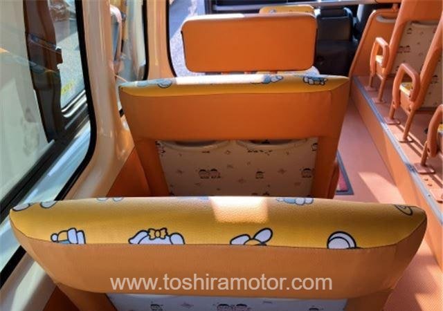 
								2023 TOYOTA HIACE VAN 418/1.5TSS full									