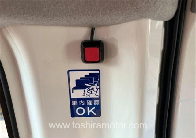 
								2023 TOYOTA HIACE VAN 418/1.5TSS full									