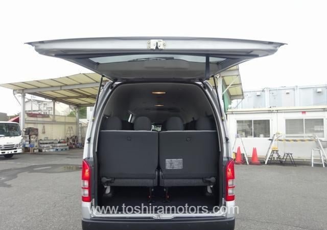 
								2024 TOYOTA HIACE VAN full									