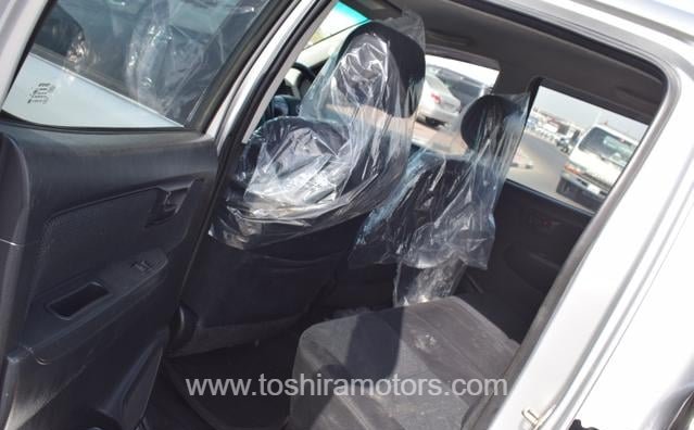 
								2014 TOYOTA HILUX full									