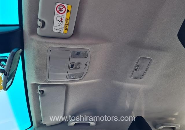 
								2023 TOYOTA HILUX SR5 full									