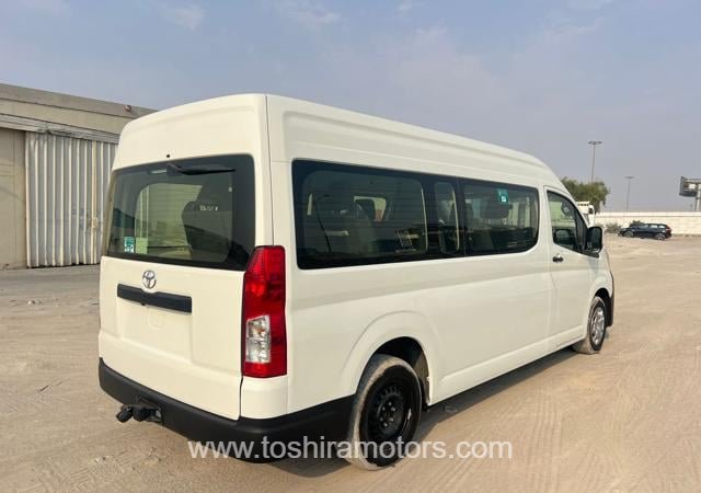 
								2022 TOYOTA HIACE VAN | PARKING SENSOR | BACK CAMERA full									