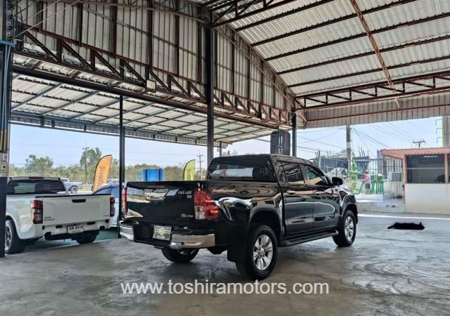 
								2017 TOYOTA HILUX 2.4 G REVO DOUBLE CAB full									