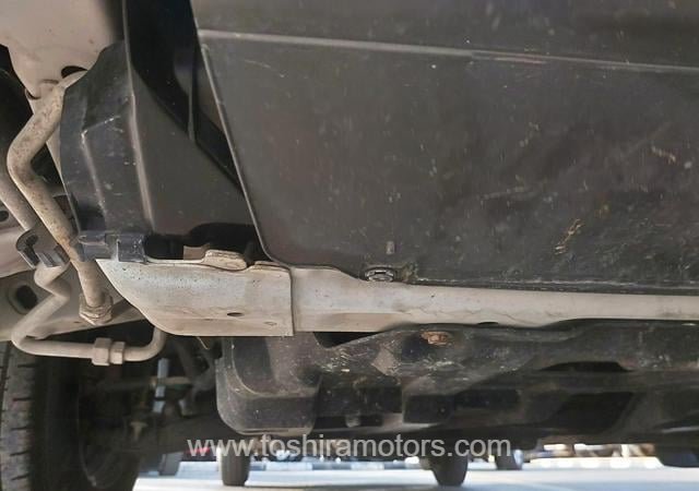 
								2015 TOYOTA HIACE COMMUTER full									