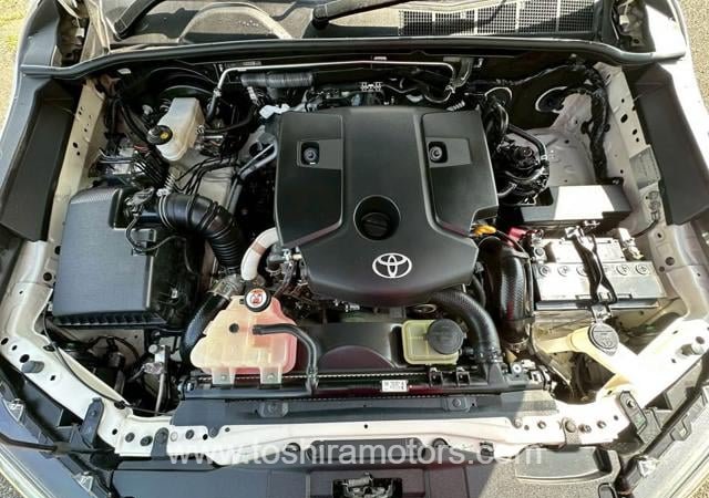 
								2022 TOYOTA HILUX 2.4 Z-EDITION SMART CAB full									