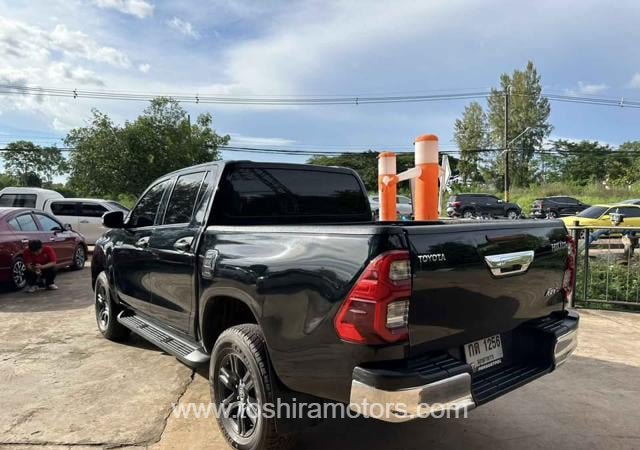 
								2020 TOYOTA HILUX 2.4 E REVO DOUBLE CAB full									