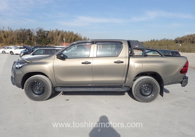 
								2021 TOYOTA HILUX X WCAB full									