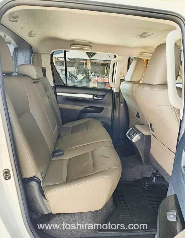 
								2016 TOYOTA HILUX 2.4 G REVO DOUBLE CAB full									