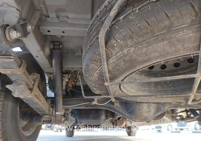 
								2015 TOYOTA HIACE COMMUTER full									