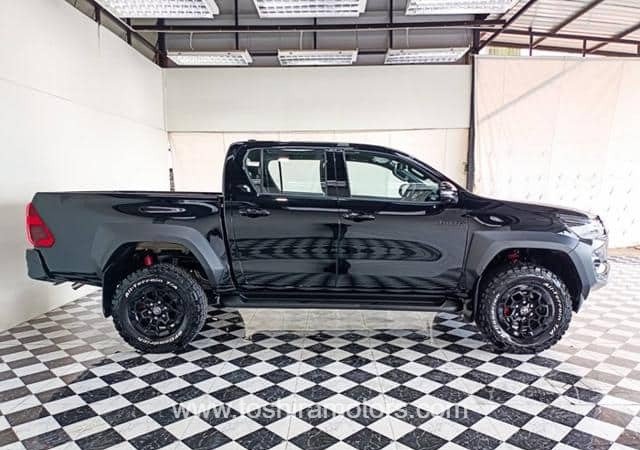 
								2024 TOYOTA HILUX 2.8 GR DOUBLE CAB full									