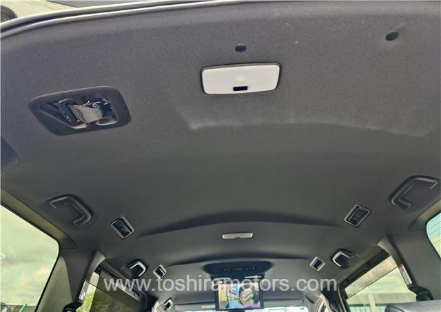 
								TOYOTA NOAH TSS  full									