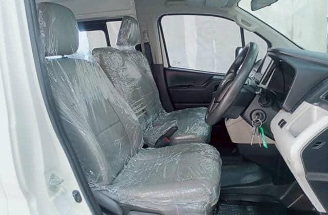 
								2023 Toyota Hiace Commuter full									