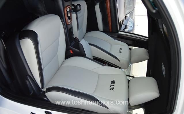 
								2023 TOYOTA HILUX DOUBLE CABIN full									