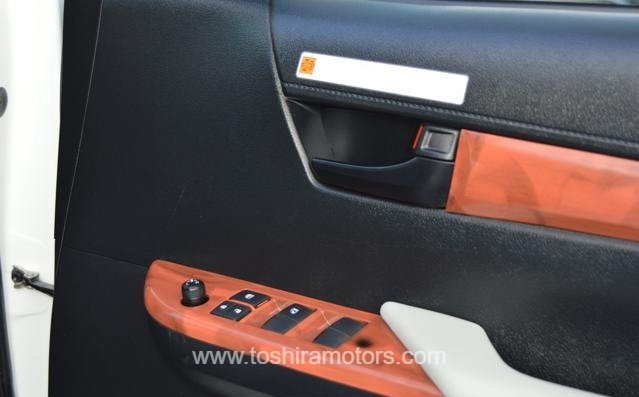 
								2023 TOYOTA HILUX DOUBLE CABIN full									