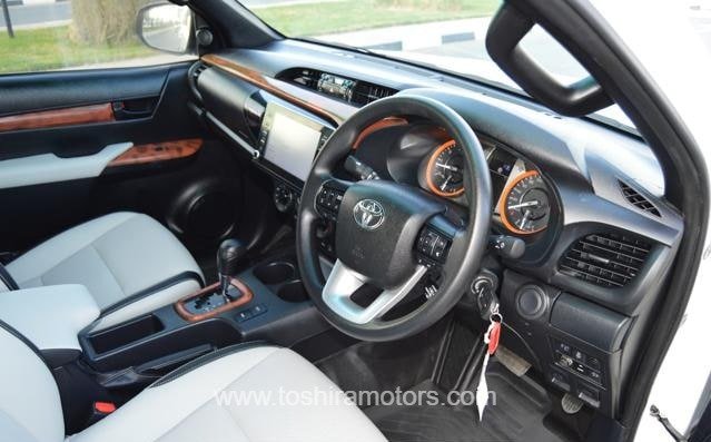 
								2023 TOYOTA HILUX DOUBLE CABIN full									