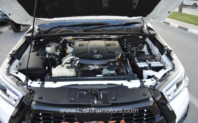 
								2023 TOYOTA HILUX DOUBLE CABIN full									