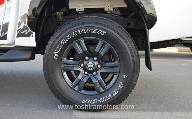 
								2023 TOYOTA HILUX DOUBLE CABIN full									