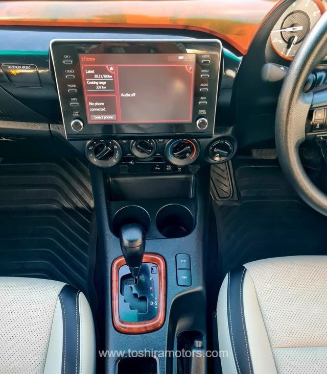 
								2023 TOYOTA HILUX DOUBLE CABIN full									