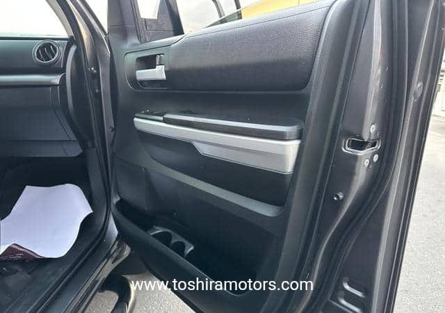 
								2017 TOYOTA Tundra full									