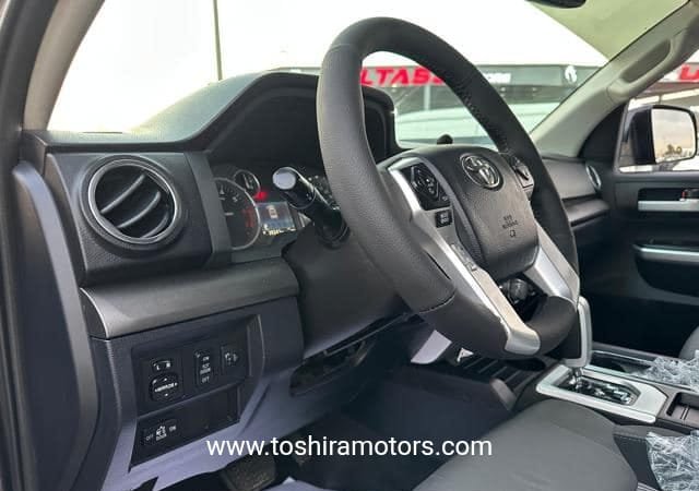 
								2017 TOYOTA Tundra full									