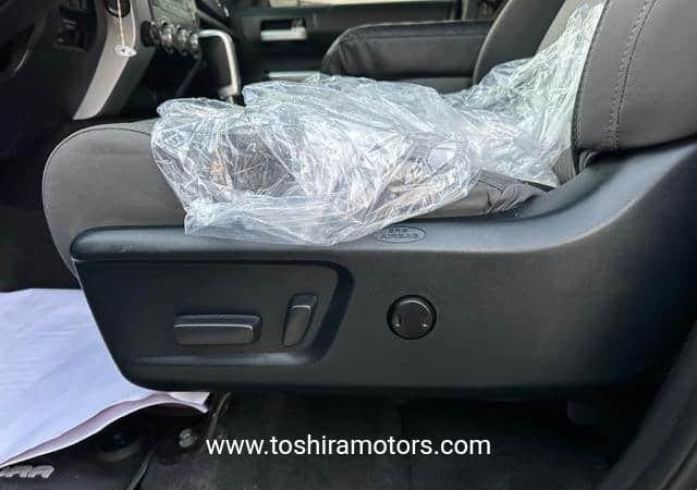 
								2017 TOYOTA Tundra full									