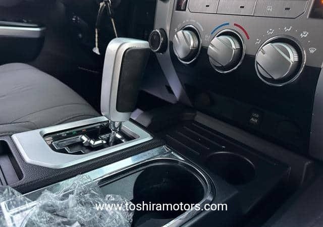 
								2017 TOYOTA Tundra full									