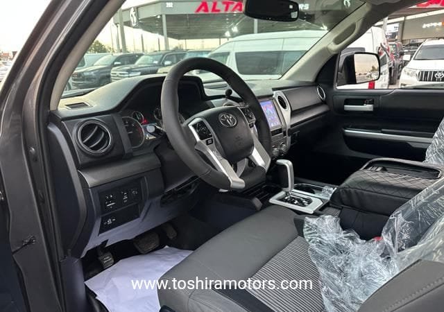 
								2017 TOYOTA Tundra full									