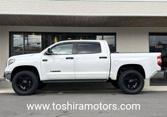 
								2017 TOYOTA Tundra full									